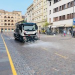 Nassreinigung der Straßen, Plätze und Ökoinseln April-November