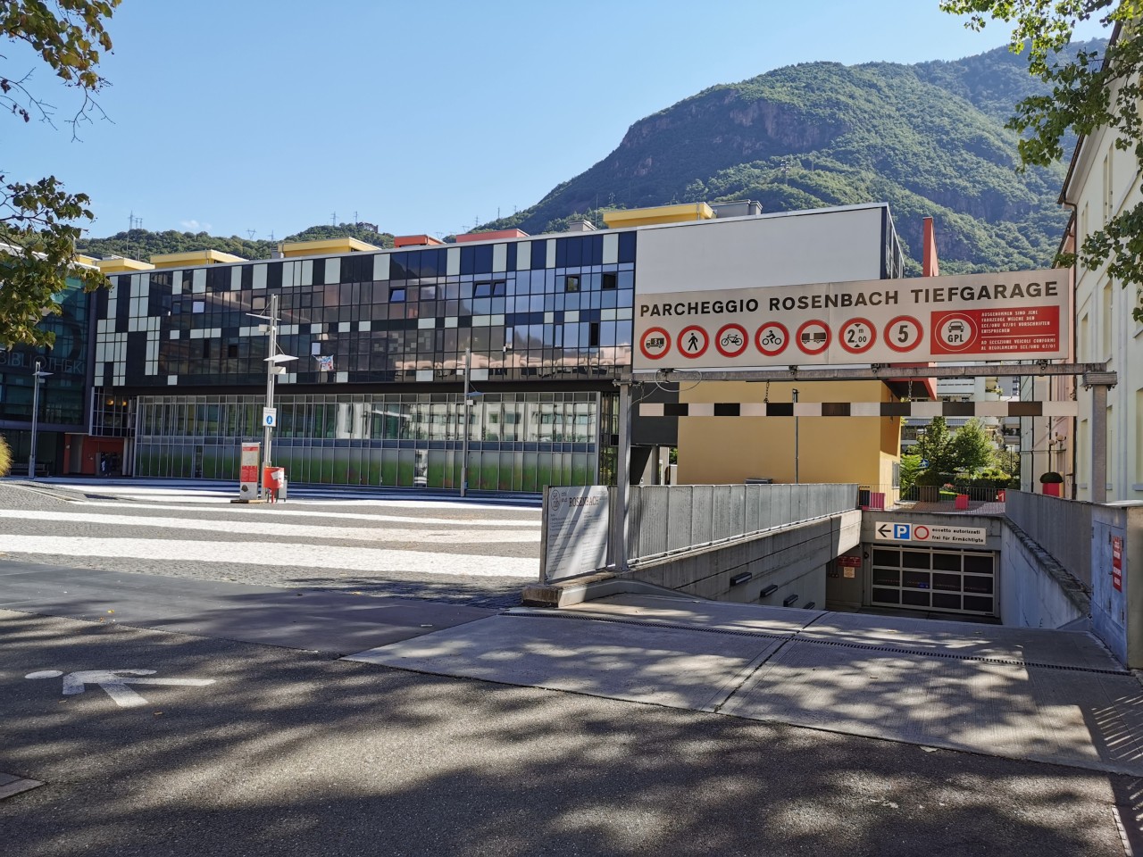 Riorganizzato il parcheggio Rosenbach