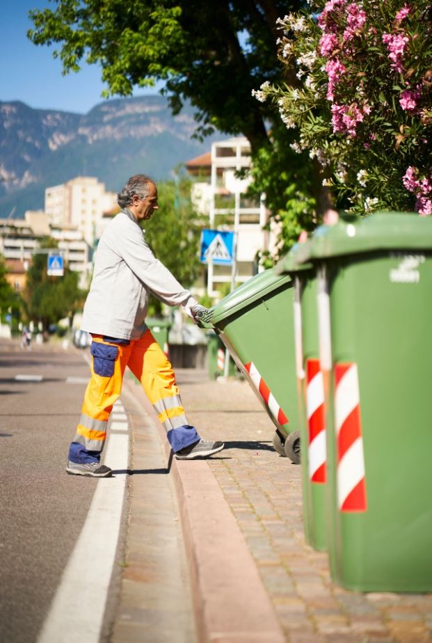 Disservizi nella movimentazione dei bidoni