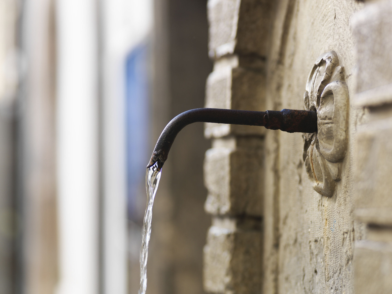 Aufforderung zum Wassersparen
