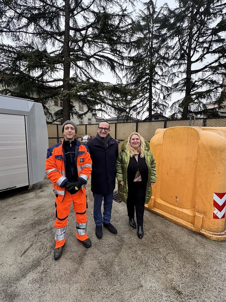 SEAB-Koordinator Martin Tomasetto, Umweltstadtrat Luigi Cantoro und Amtsdirektorin für Entwicklung des Territoriums Alessandra Montel 